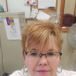 Meet your Posher, Dena